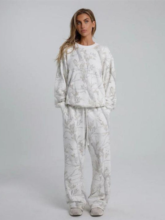 Fashionable Ink Print Sweatshirt And Sweatpants Two-Piece Set